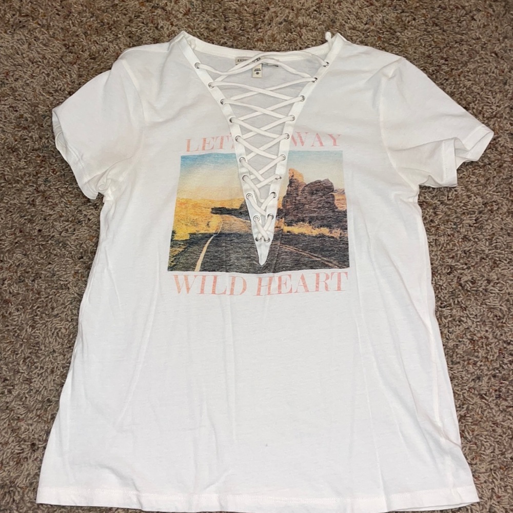 Lace up graphic tee